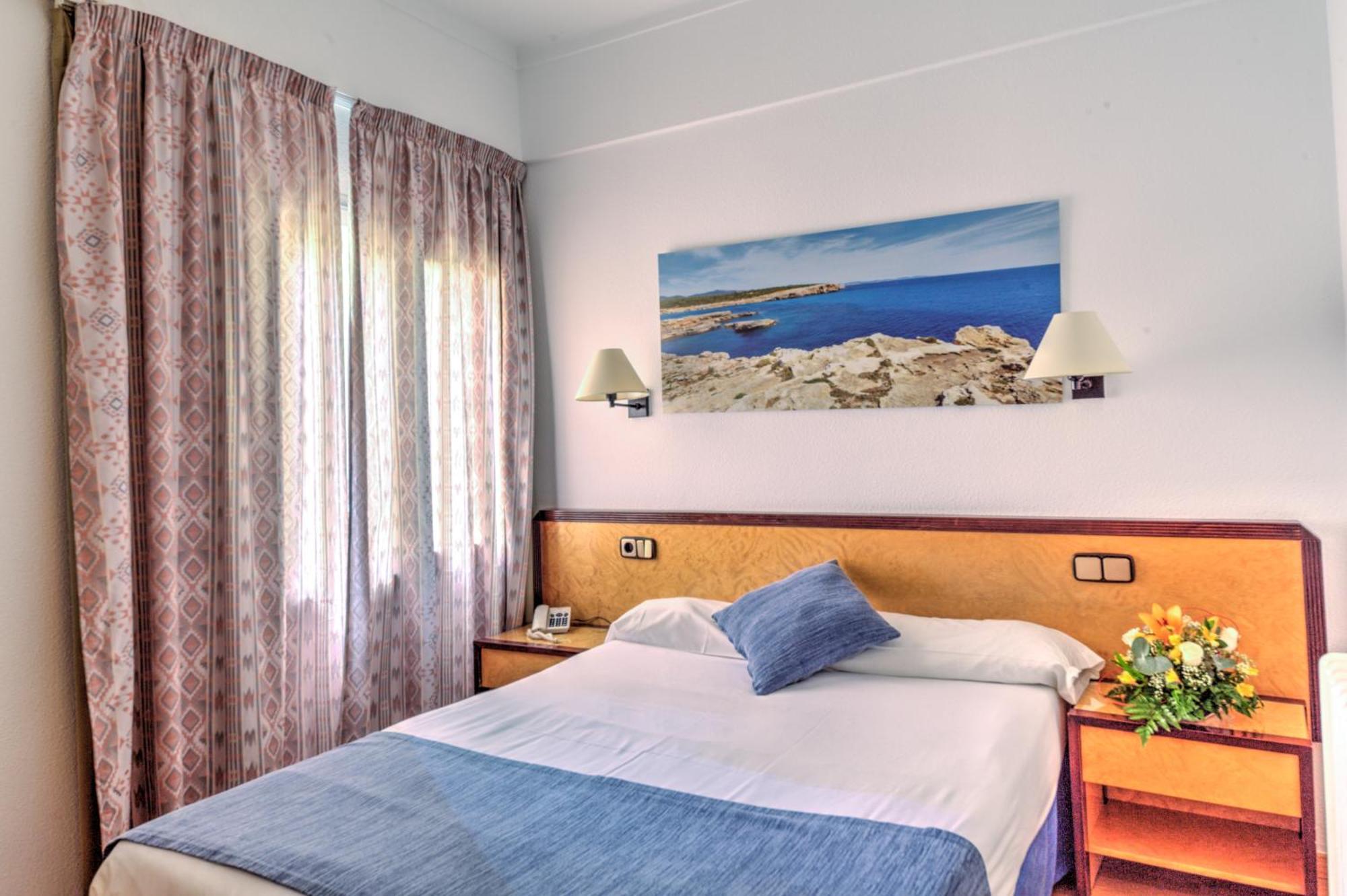 Hotel Voramar Cala Millor  Pokoj fotografie